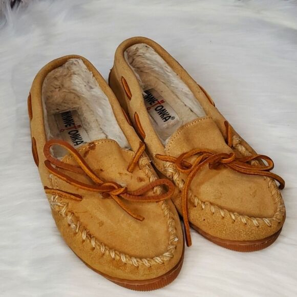 Minnetonka Leather Pile Lined Hard Moccasin Slipper Leather Laces Womens 5 - Picture 3 of 15